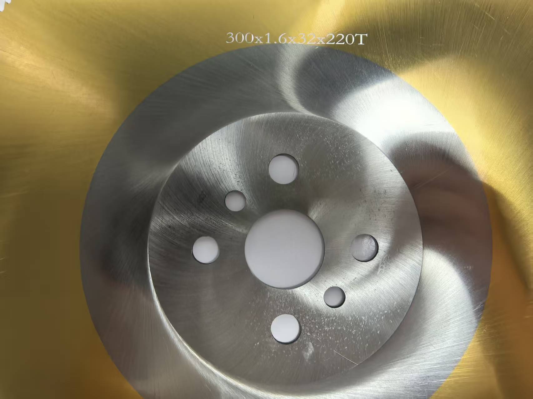 M42高速钢锯片 300×1.6×32×220T (2) Foto M42速钢锯 300×1.6×32×220T (2)