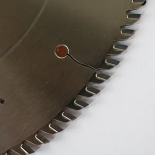 saw blade-4.png